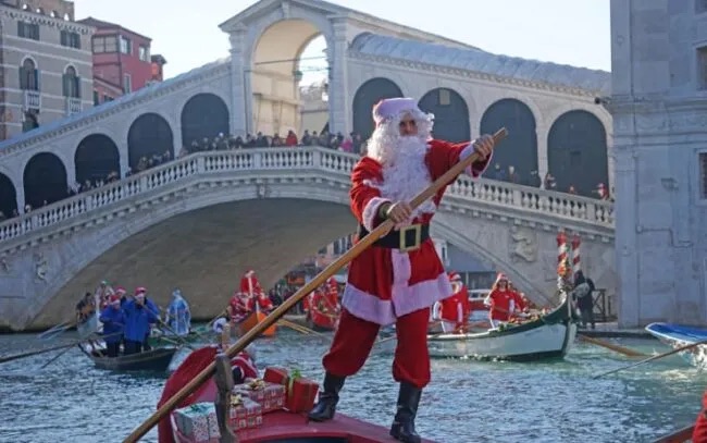 Santa Claus Water Parade